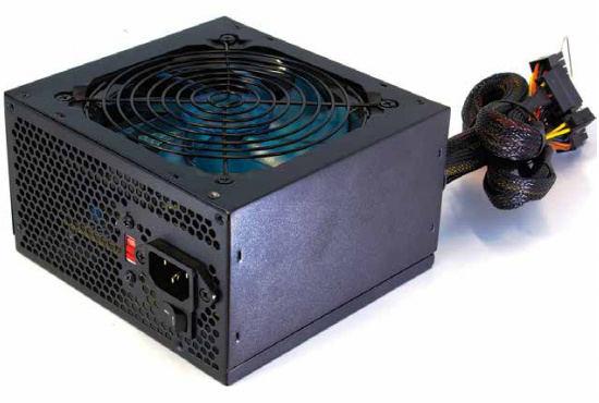 Fuente de Poder Gaming VORAGO PSU-200